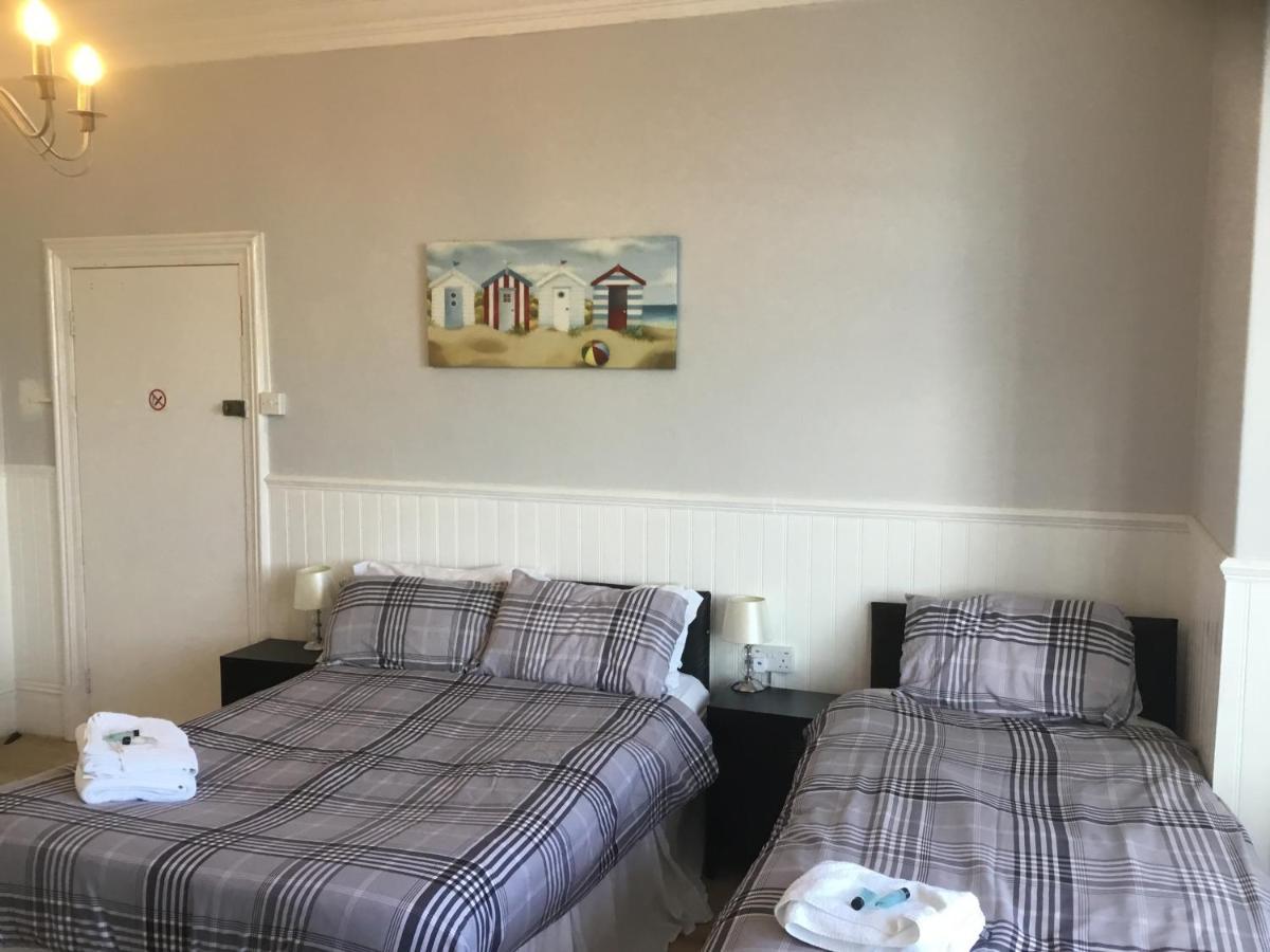 Cara Guesthouse Whitley Bay Exterior photo